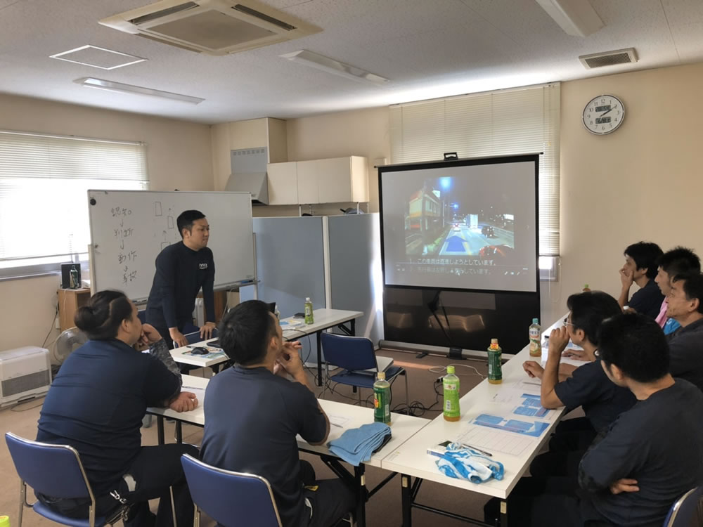 事故0を目指して定期的にヒヤリハット教育を実施